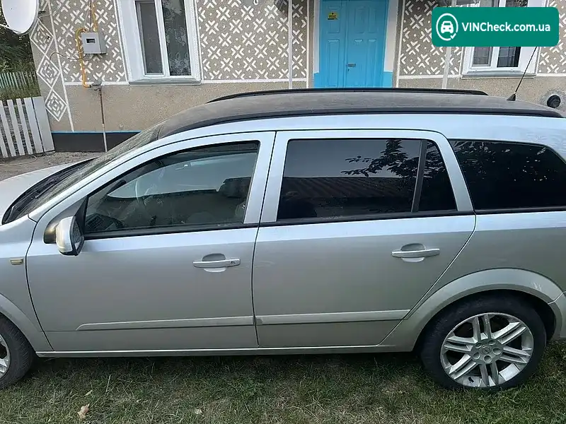 Opel Astra 2005, фото з оголошення 2 з 7, VIN W0L0AHL3565030236