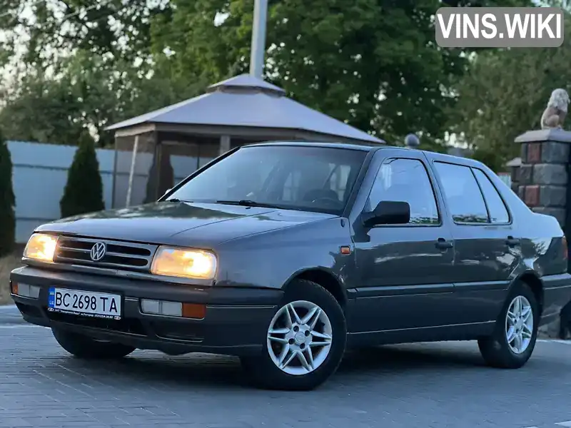 Volkswagen Vento 1993, фото з оголошення 1 з 21, VIN WVWZZZ1HZPW763864