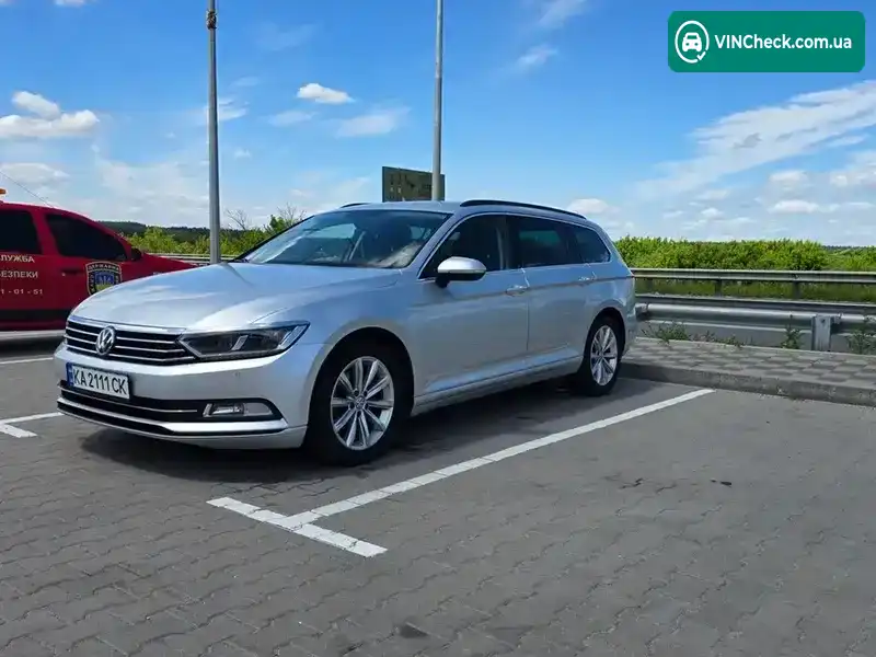 Volkswagen Passat 2019, фото з оголошення 2 з 16, VIN WVWZZZ3CZKE103043