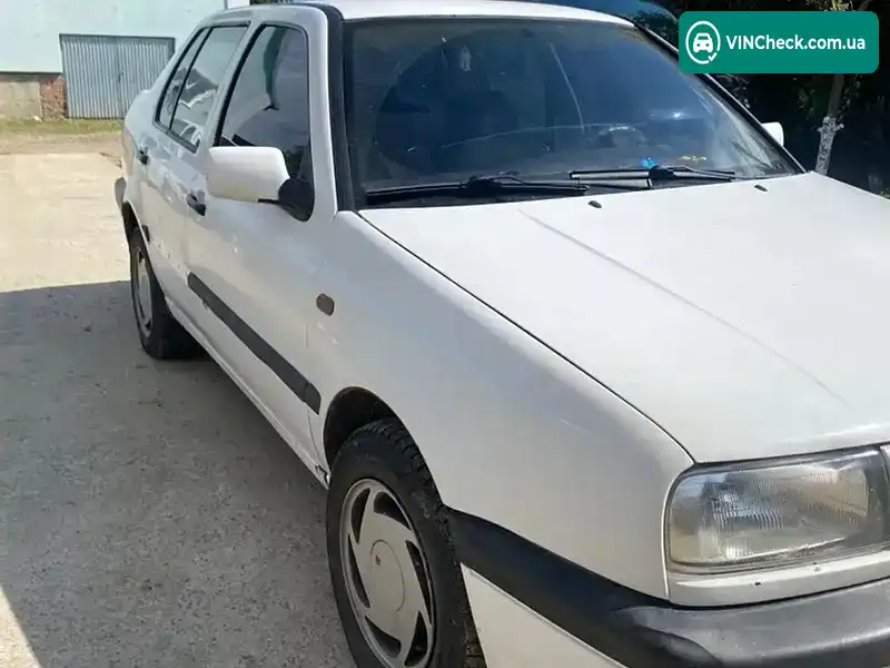 Volkswagen Vento 1998, фото з оголошення 2 з 16, VIN WVWZZZ1HZWW168031