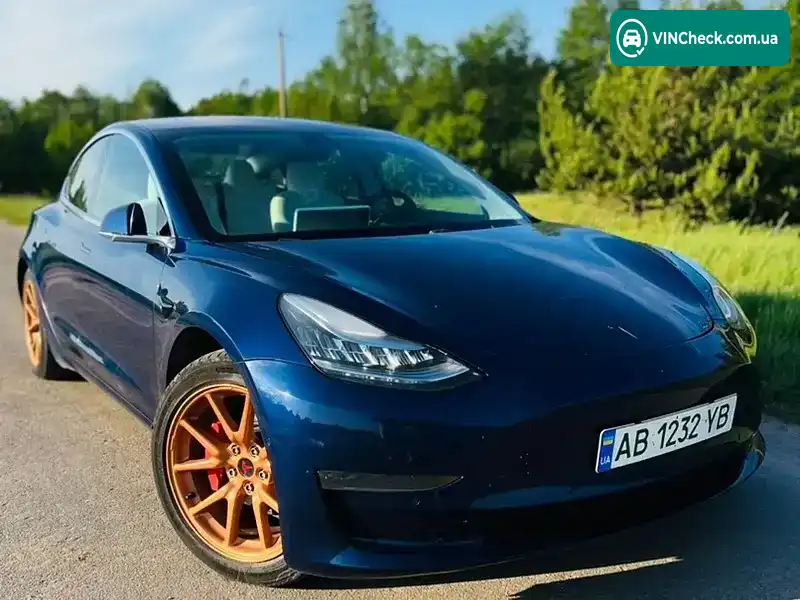 Tesla Model 3 2018, фото з оголошення 2 з 21, VIN 5YJ3E1EB2JF134638