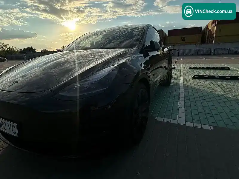 Tesla Model Y 2022, фото з оголошення 2 з 18, VIN 7SAYGDEF1NF415343