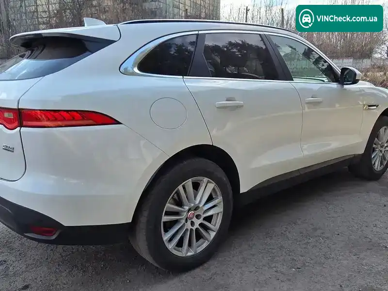 Jaguar F-Pace 2017, фото з оголошення 2 з 21, VIN SADCK2BN6HA087778