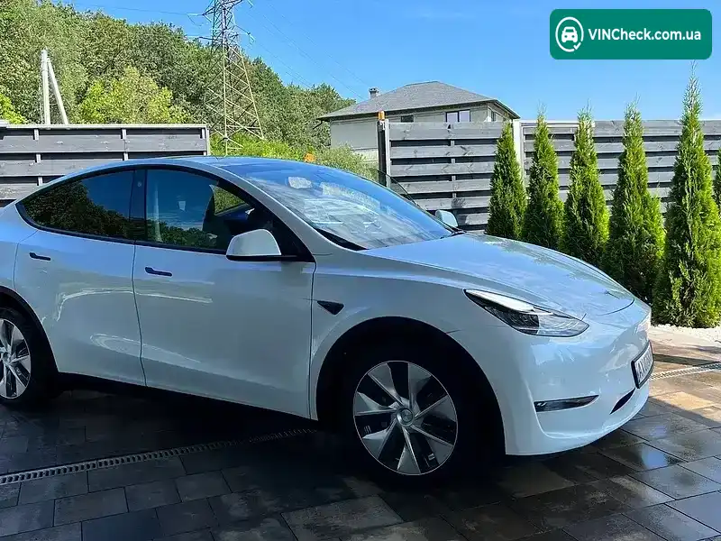 Tesla Model Y 2022, фото з оголошення 1 з 10, VIN 7SAYGDEEXNF362911
