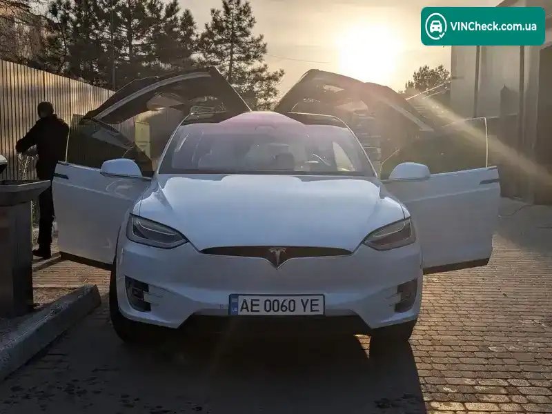 Tesla Model X 2017, фото з оголошення 1 з 21, VIN 5YJXCAE26HF034656
