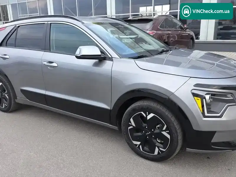 Kia Niro 2023, фото з оголошення 2 з 21, VIN KNDCR3L12P5036567