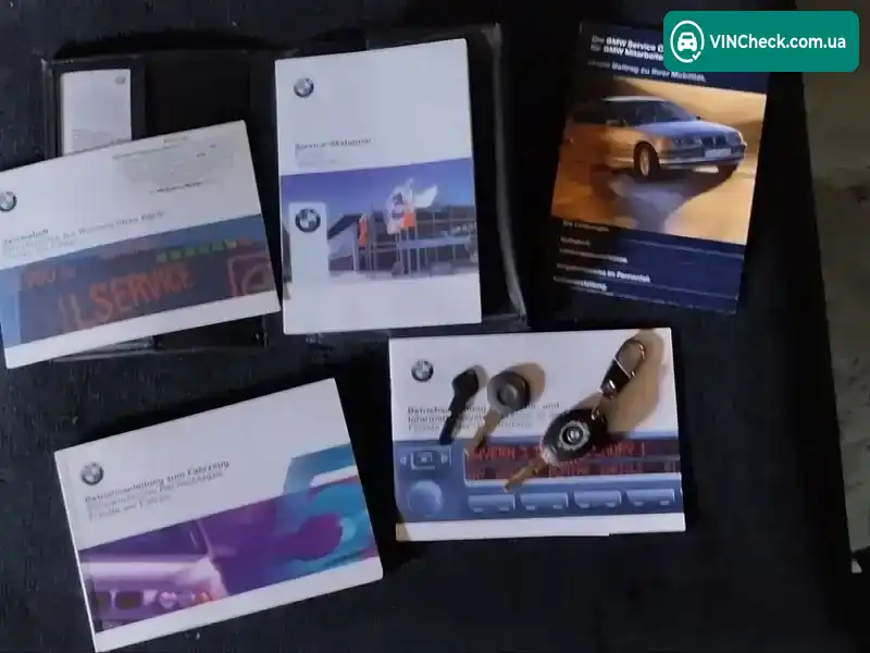 BMW 5 Series 2000, фото з оголошення 2 з 13, VIN WBADR31060GT48039