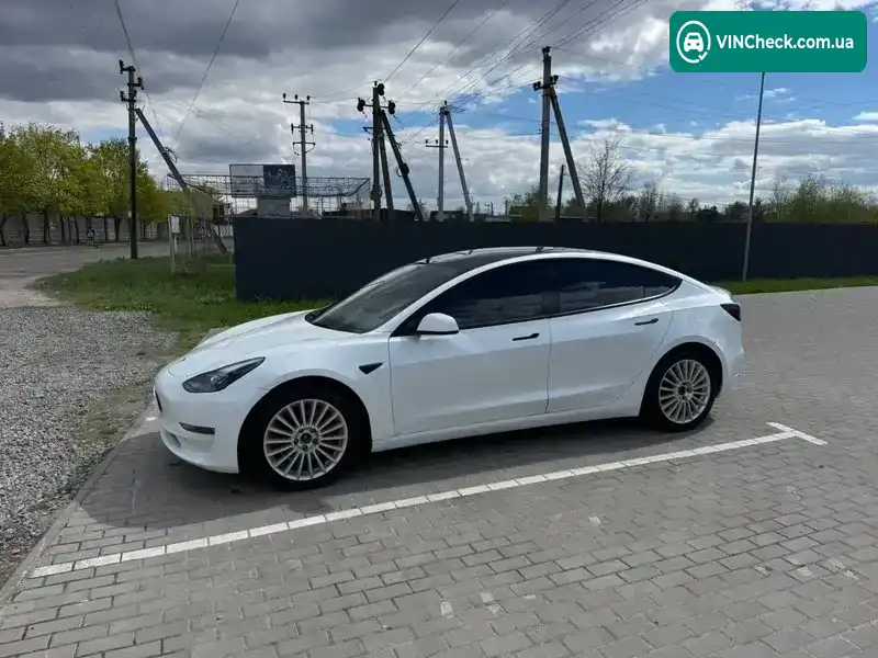 Tesla Model 3 2023, фото з оголошення 1 з 21, VIN 5YJ3E1EC3PF556807