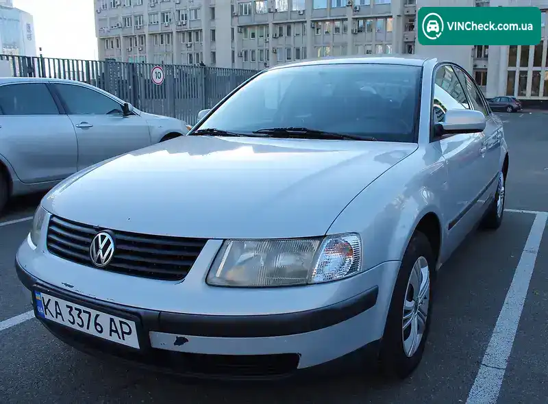 Volkswagen Passat 1997, фото з оголошення 1 з 12, VIN WVWZZZ3BZWP084332