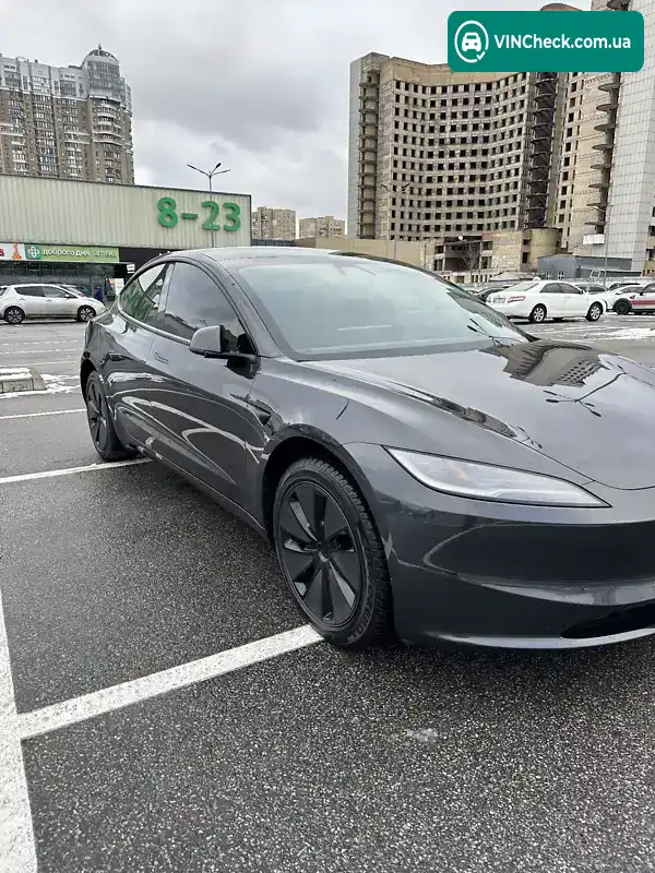 Tesla Model 3 2025, фото з оголошення 2 з 21, VIN 5YJ3E1EA8SF972889