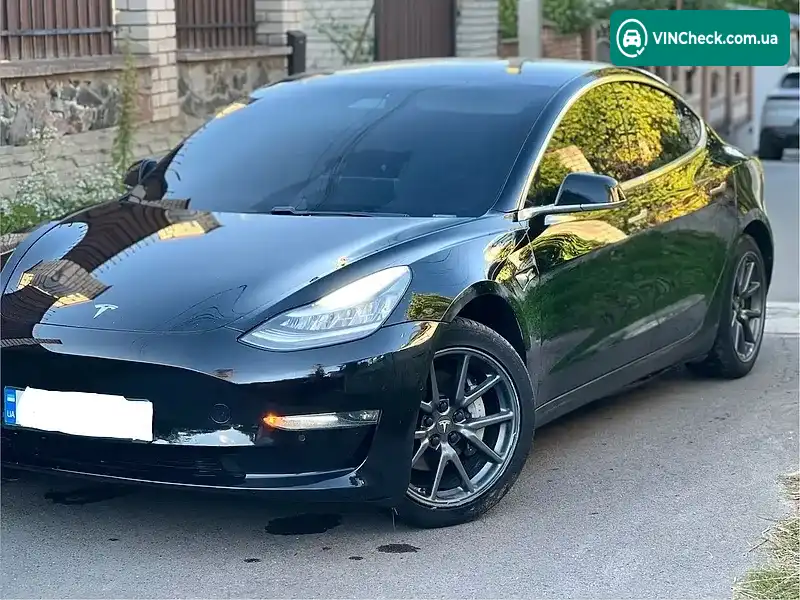 Tesla Model 3 2019, фото з оголошення 2 з 20, VIN 5YJ3E1EB3KF208747