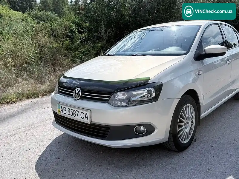 Volkswagen Polo 2013, фото з оголошення 2 з 10, VIN XW8ZZZ61ZEG015359