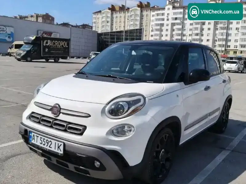 Fiat 500L 2018, фото з оголошення 2 з 17, VIN ZFBCFADH4JZ041250