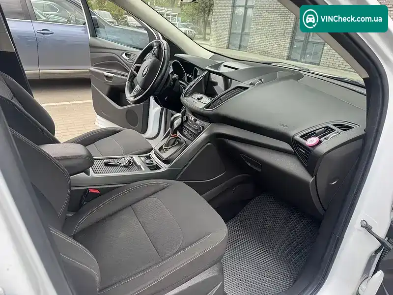 Ford Kuga 2018, фото з оголошення 2 з 8, VIN WF0AXXWPMAJM08957