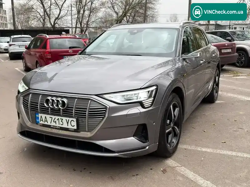 Audi e-tron 2019, фото з оголошення 2 з 21, VIN WAUZZZGE3LB010806