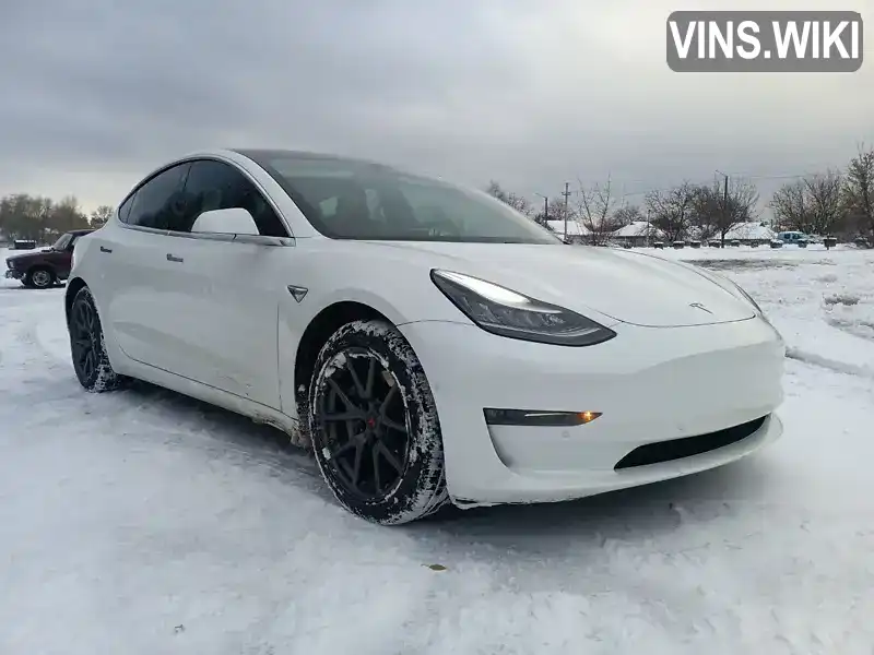 Tesla Model 3 2019, фото з оголошення 2 з 18, VIN 5YJ3E1EA2KF331558