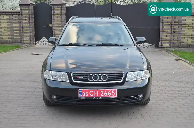 Audi A4 2001, фото з оголошення 2 з 20, VIN WAUZZZ8DZ1A131072
