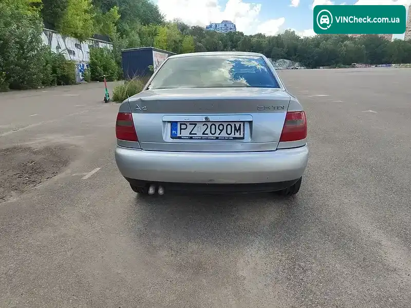 Audi A4 2000, фото з оголошення 1 з 3, VIN TSMJYAA2S00C42939