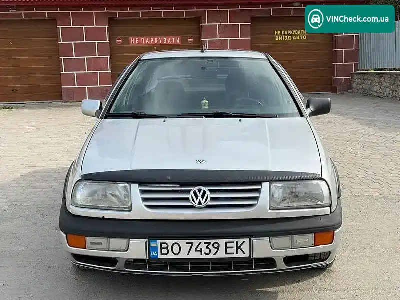 Volkswagen Vento 1992, фото з оголошення 2 з 20, VIN WVWZZZ1HZNW388432