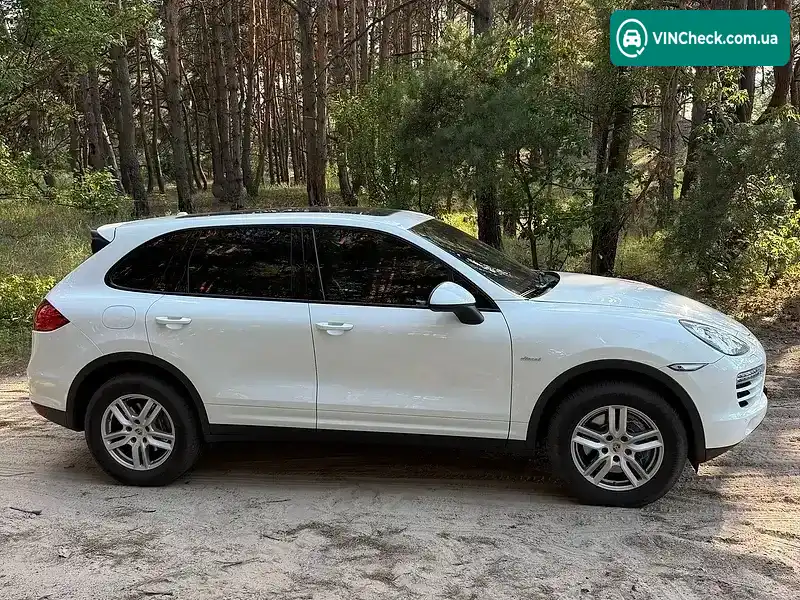 Porsche Cayenne 2013, фото з оголошення 2 з 20, VIN WP1AF2A21DLA43988