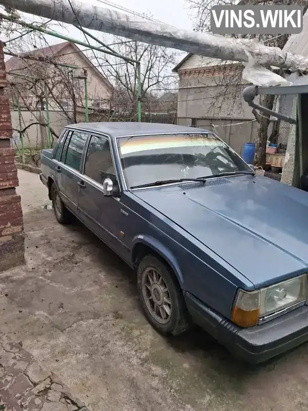 Volvo 740 1985, фото з оголошення 2 з 11, VIN YV1704773F2103429