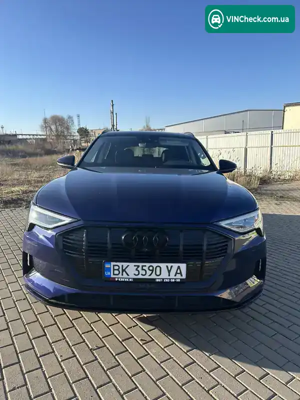 Audi e-tron 2020, фото з оголошення 1 з 21, VIN WA1LAAGE5MB021982