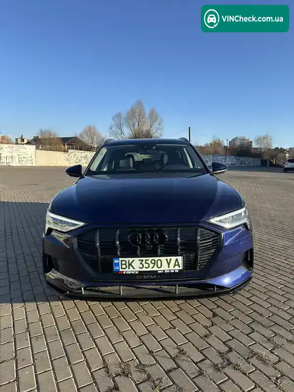 Audi e-tron 2020, фото з оголошення 2 з 21, VIN WA1LAAGE5MB021982