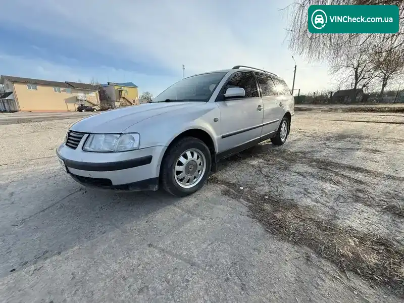 Volkswagen Passat 1999, фото з оголошення 1 з 21, VIN WVWZZZ3BZXE020591