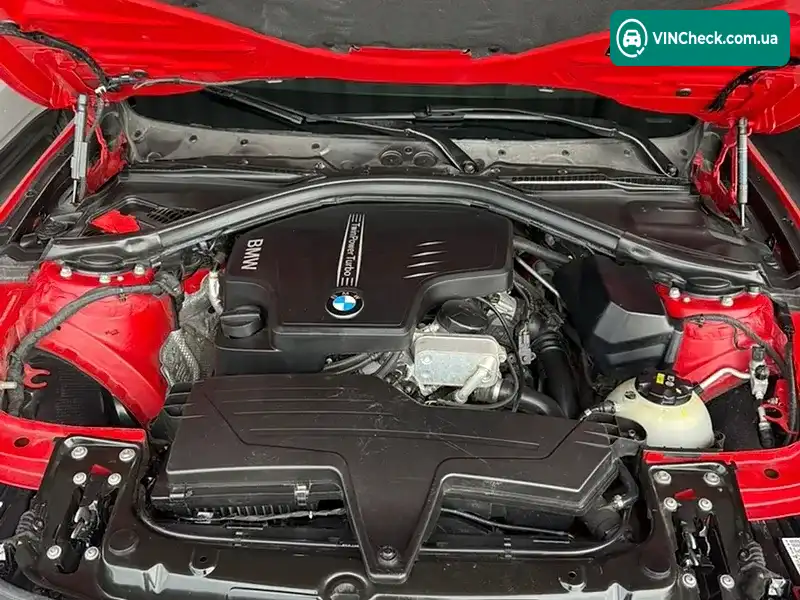 BMW 3 Series 2016, фото з оголошення 2 з 20, VIN WBA8E9G5XGNT86446
