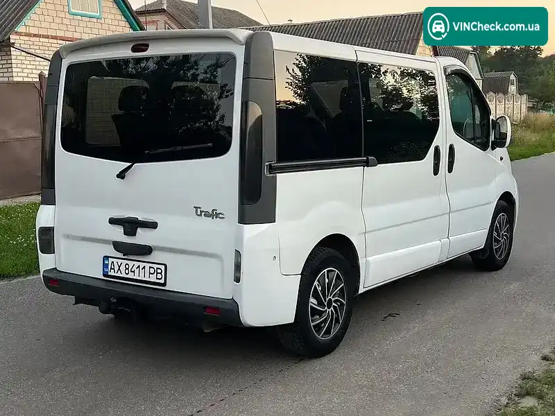 Renault Trafic 2003, фото з оголошення 2 з 8, VIN VF1FLABA52V134462