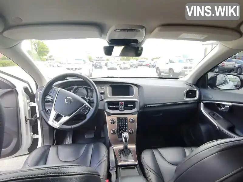 Volvo V40 2016, фото з оголошення 2 з 8, VIN YV1MZ57LCH2119362