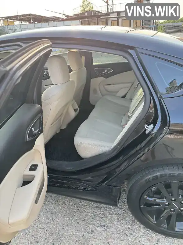 Chrysler 200 2015, фото з оголошення 2 з 11, VIN 1C3CCCAB3FN651726