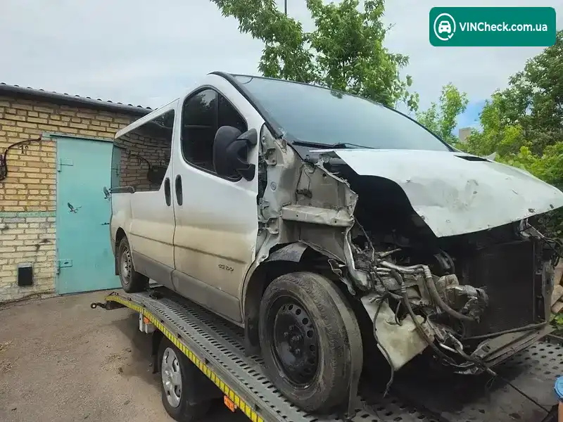 Renault Trafic 2006, фото з оголошення 2 з 11, VIN VF1FLACA66Y147007