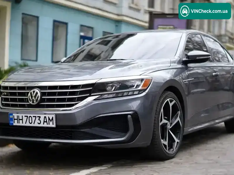 Volkswagen Passat 2021, фото з оголошення 2 з 21, VIN 1VWMA7A38NC005191