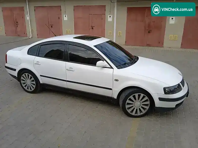 Volkswagen Passat 1997, фото з оголошення 1 з 18, VIN WVWZZZ3BZVP095562