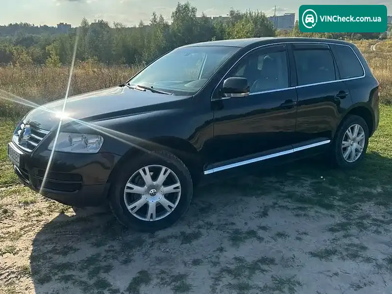 Volkswagen Touareg 2004, фото з оголошення 1 з 16, VIN WVGZZZ7LZ5D042377