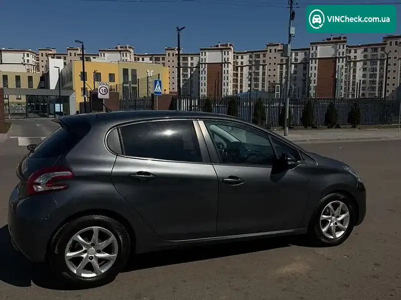 Peugeot 208 2013, фото з оголошення 2 з 18, VIN VF3CC8HP0DT043958