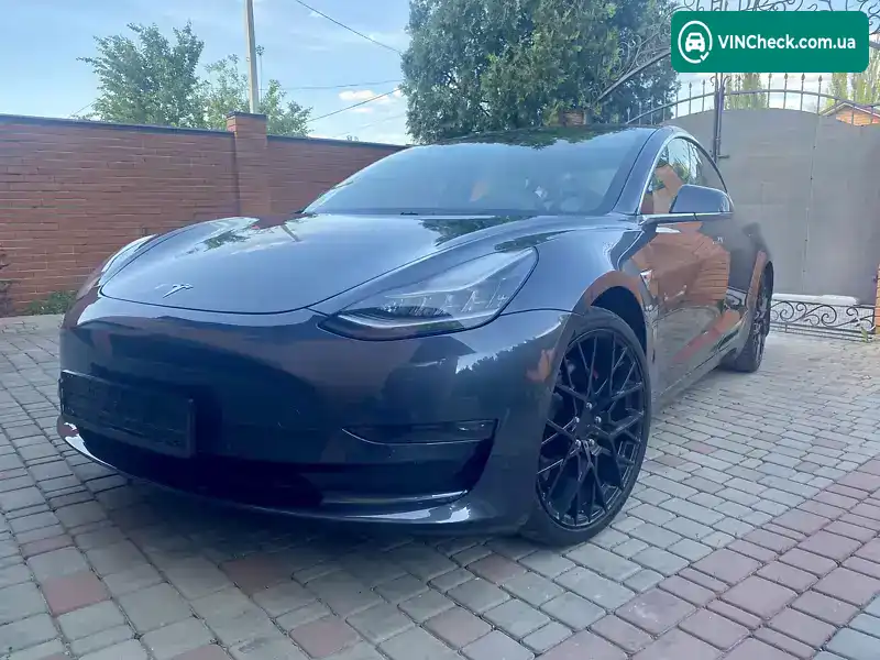 Tesla Model 3 2018, фото з оголошення 1 з 16, VIN 5YJ3E1EB7JF079118