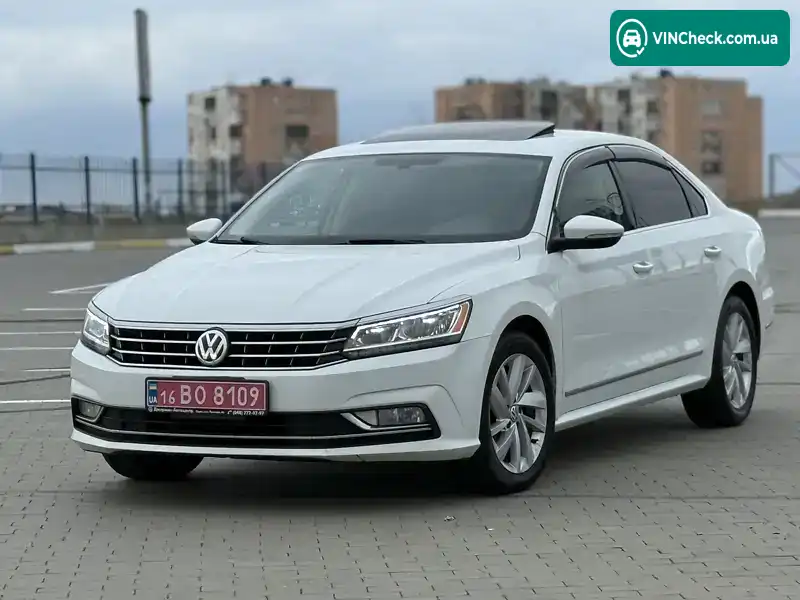 Volkswagen Passat 2018, фото з оголошення 1 з 20, VIN 1VWBA7A36JC020130