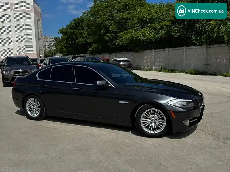 BMW 5 Series 2010, фото з оголошення 2 з 20, VIN WBAFR1C57BC741578