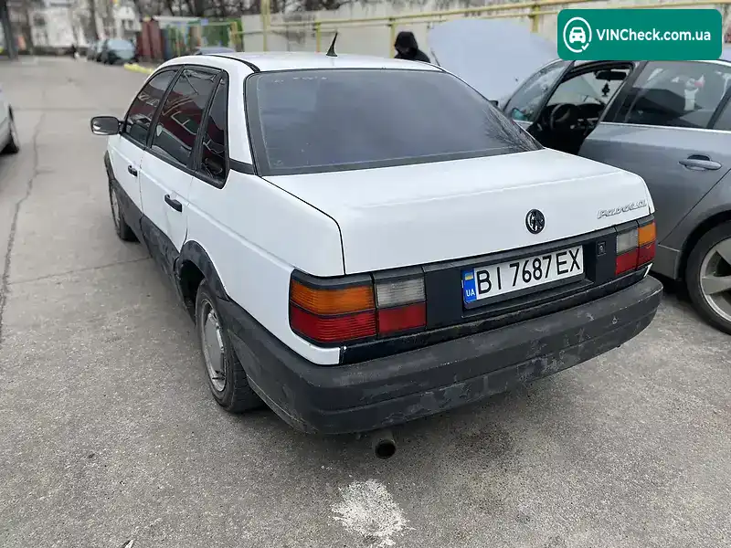 Volkswagen Passat 1988, фото з оголошення 1 з 9, VIN WVWZZZ31ZJE016827