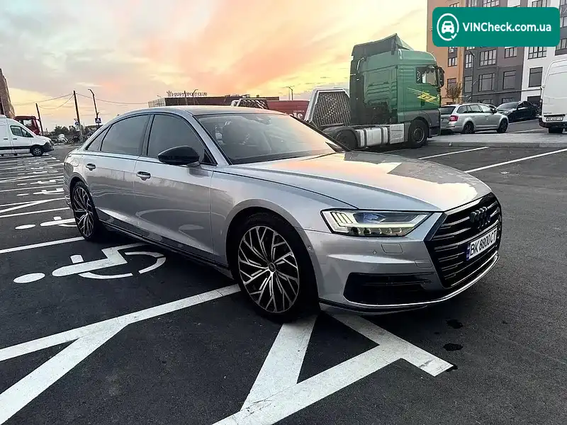 Audi A8 2019, фото з оголошення 1 з 16, VIN WAU8EAF83KN023895
