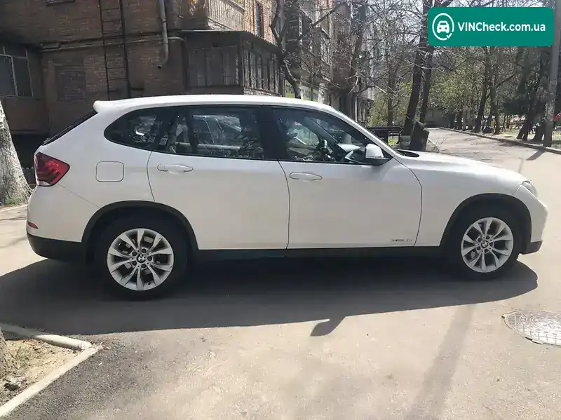 BMW X1 2012, фото з оголошення 2 з 19, VIN WBAVP71060VW61220