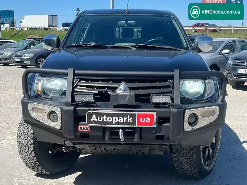 Mitsubishi L 200 2013, фото з оголошення 2 з 21, VIN MMCJNKB40DDZ10230
