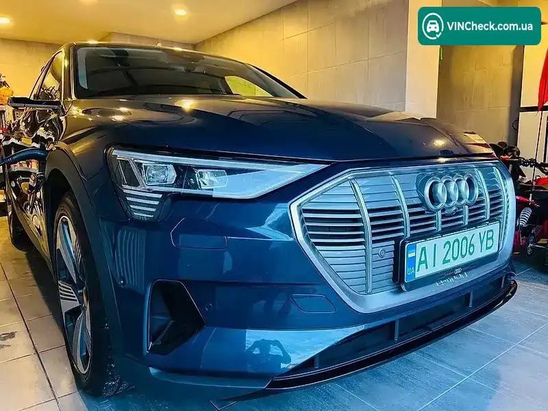 Audi e-tron 2021, фото з оголошення 2 з 21, VIN WAUZZZGE4NB006668