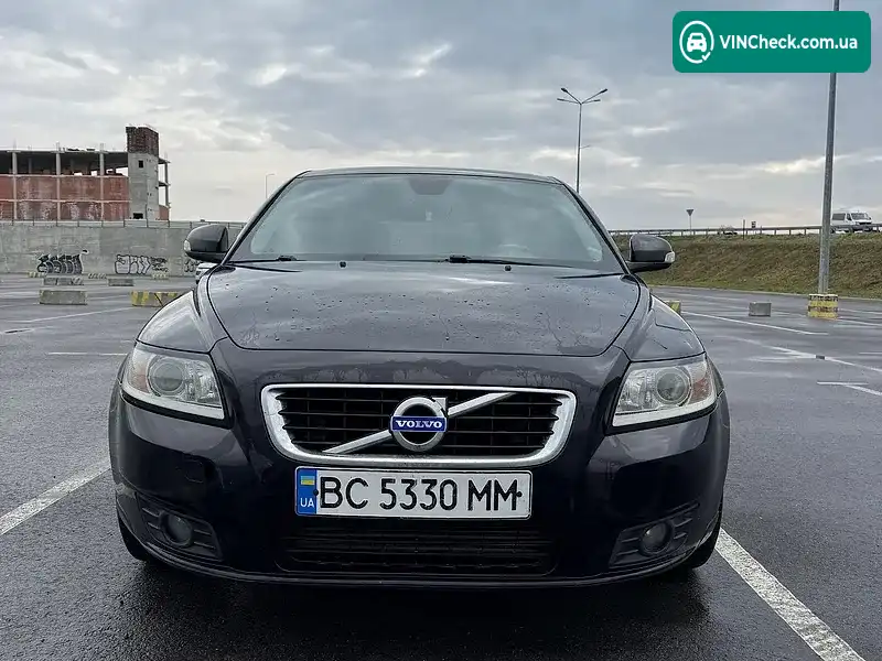Volvo V50 2010, фото з оголошення 1 з 11, VIN YV1MW84E1B2605474
