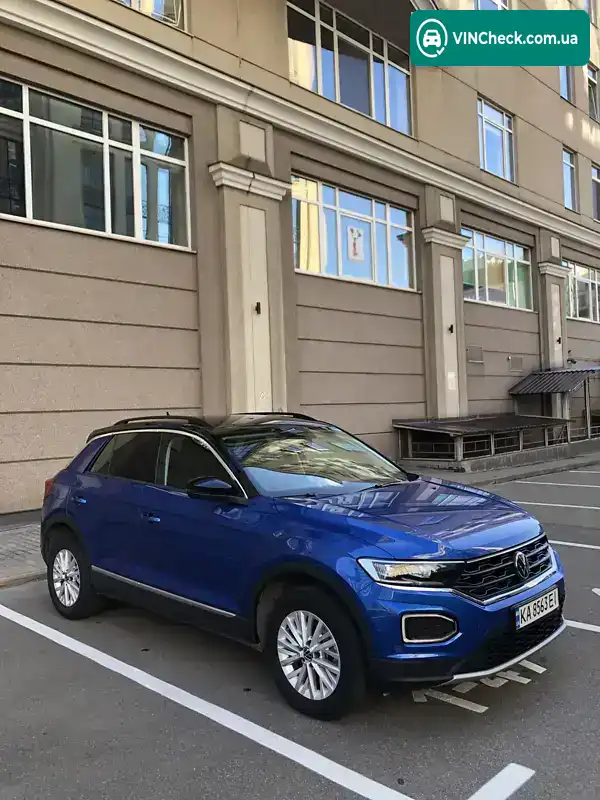Volkswagen T-Roc 2021, фото з оголошення 1 з 20, VIN WVGZZZA1ZNV036413