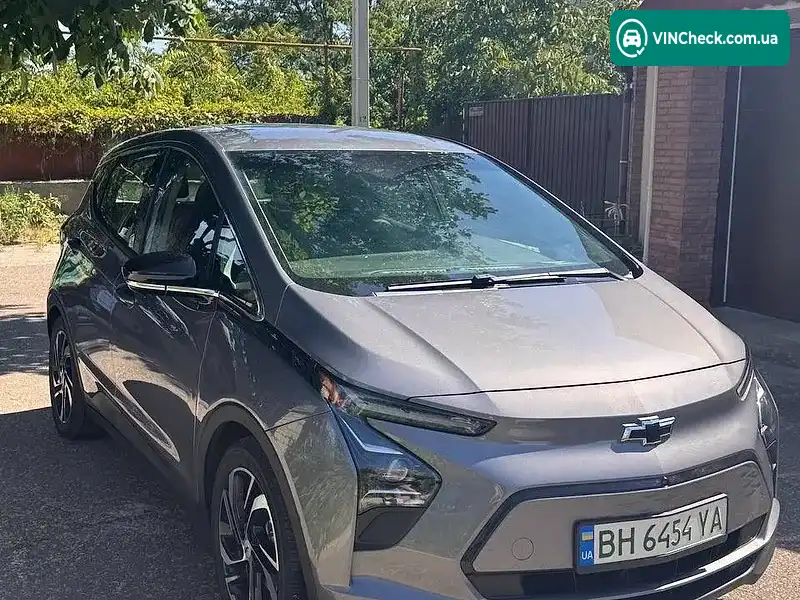 Chevrolet Bolt EV 2021, фото з оголошення 2 з 16, VIN 1G1FX6S02N4103743