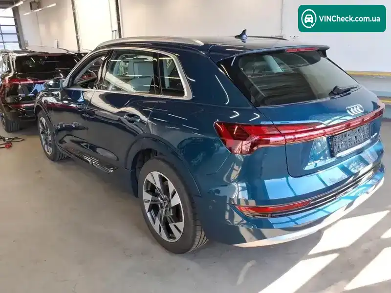 Audi e-tron 2022, фото з оголошення 2 з 11, VIN WAUZZZGE4NB022160