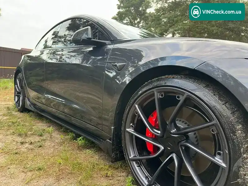 Tesla Model 3 2024, фото з оголошення 1 з 11, VIN 5YJ3E1ET4RF810172